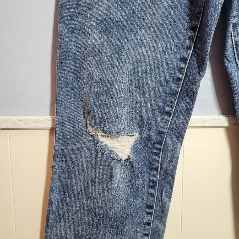 LC Lauren Conrad Size 8 Medium Vintage Wash Ripped Distressed Straight Leg Jeans - Picture 3 of 11